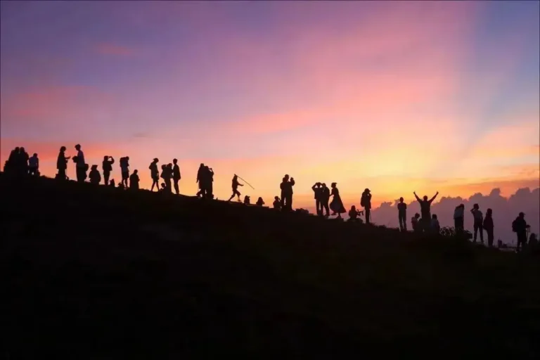 Wugong Mountain Night Climbing Guide